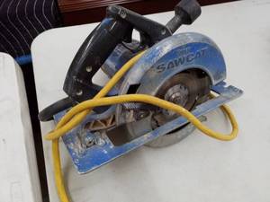 lot 104 image: Black&Decker 7-14in. Super Sawcat Circular Saw