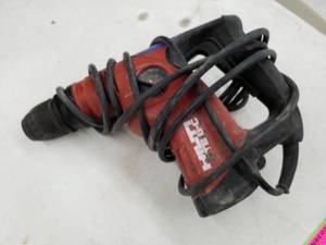 lot 112 image: Hilti Rotary Hammer Drill TE6-C