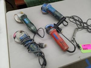 lot 121 image: Lot of (4) Bosch Angle Grinder