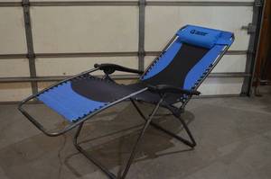 lot 55 image: Sportsman 242