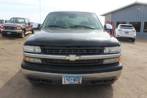 lot 5366 image: 2002 Chevrolet Silverado 1500 Base  LS  LT - 2 Owners -