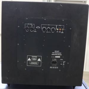 lot 5 image: 1000watt Subwoofer Amplifier