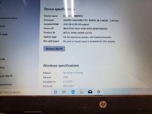 lot 8 image: HP 15-1033wm Laptop Computer