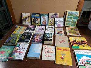 lot 16 image: Large Lot of Books