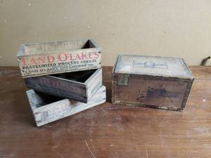lot 19 image: Land O Lakes Wood Cheese Boxes & Wood Cigar Box