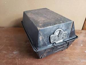 lot 50 image: Vintage LH Roaster and Baker