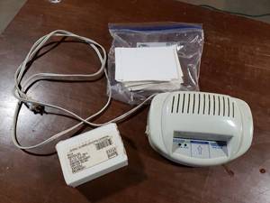 lot 65 image: Small Laminator