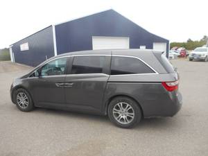 lot 1 image: 2011 Honda Odyssey EX