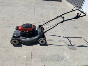 Craftsman 5.5 hp Lawn Mower (starts first pull)