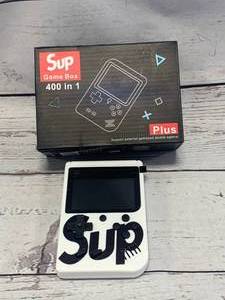 400 in 1 Gameboy Style Gamebox New
