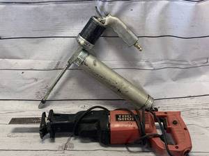 Tool Shop Recip Saw & Grease Gun