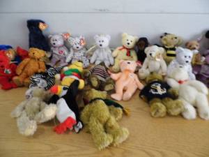 lot 29 image: Ty Beanies - Plush