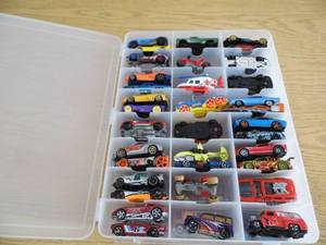 lot 89 image: HotWheels - Matchbox