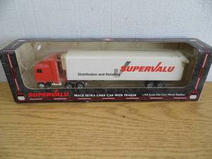 lot 97 image: Ertl SuperValu Semi
