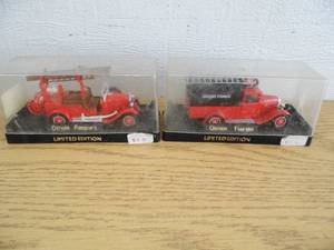 lot 102 image: Lot of 2 Fire Trucks