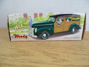 lot 103 image: Toy Woody Panel Truck
