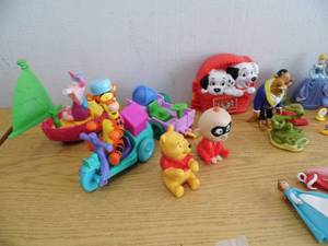 lot 105 image: Mini Toys w Tin