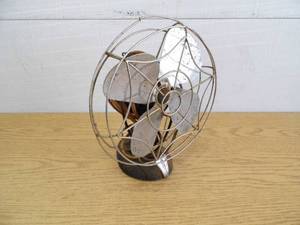 lot 110 image: Vintage Fan