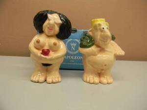 lot 13 image: VINTAGE HIS AND HERS MAN & WOMAN SALT & PEPPER SHAKERS - NOS IN BOX - VERY COOL SET - SEE PICTURES