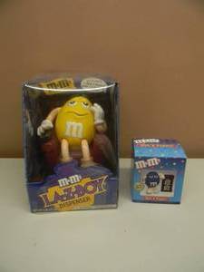 lot 45 image: M&Ms SALT & PEPPER SHAKER WITH M&Ms LAZY BOY DISPENSER - BOTH IN BOX - SEE PICTURES