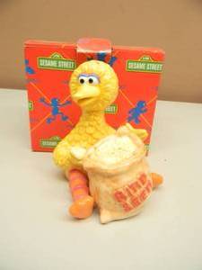lot 47 image: SESAME STREET BIG BIRD SALT & PEPPER SHAKER - NEW IN BOX - SEE PICTURES