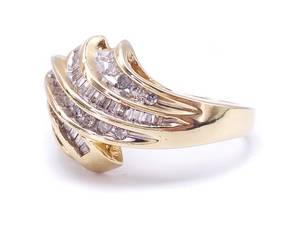 1 Carat Diamond Cluster Estate Ring in Yellow Gold
