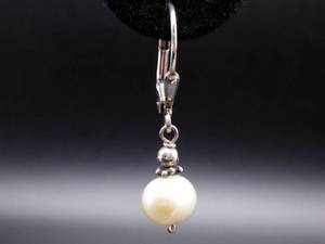 Beautiful 7.5mm Pearl Estate Earring in Sterling Silver