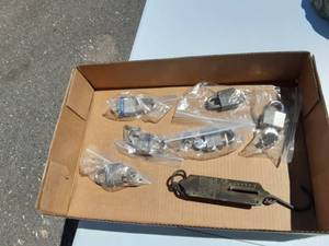 lot 29 image: Locks With Keys & Spring Balance Scale