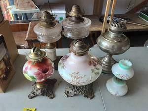 lot 30 image: 6-Assorted Oil Lamps