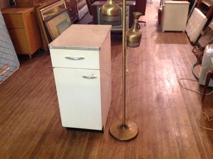 lot 67 image: Metal Cabinet & Lamp