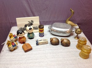 lot 102 image: Collectibles