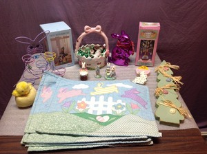 lot 110 image: Easter Decor
