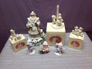 lot 112 image: Porcelain Figurines