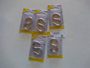 lot 31 image: National Hardware S-Hook N197202 (Qty 5)-Not used
