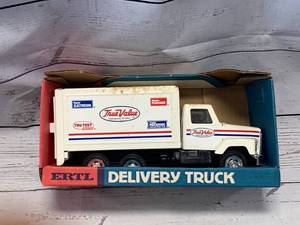 lot 13 image: Vintage Ertl Delivery Truck