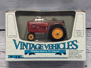 lot 55 image: Vintage Ertl Massey Harris 44 Tractor