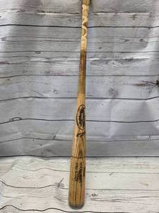 lot 64 image: Lousiville Slugger 277 Baseball Bat