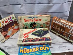 lot 77 image: Lot of 5 Vintage Board Games