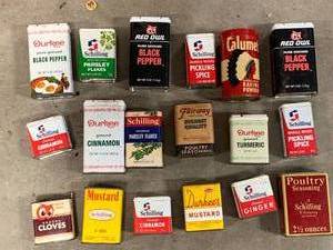 lot 87 image: Lot of 18 Vintage Spice Cans