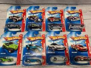 lot 94 image: Lot of 8 Web Trading Hot Wheels Cars