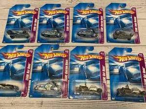 lot 101 image: Lot of 8 Mixed Hot Wheels 2007