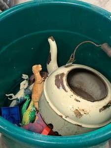 lot 107 image: Muck Bucket & Contents
