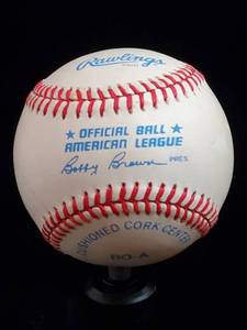 lot 44 image: Steve Carlton Autographed Ball