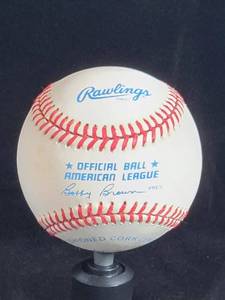lot 47 image: Jose Canseco Autographed Ball