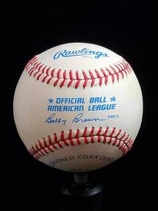 lot 74 image: Ron Guidry Autographed Ball