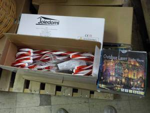 Holiday Dcor...