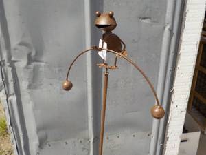 Frog Balancer 42 tall...