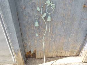 Hummingbird and Bells Metal Dcor ...