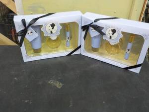 Set of 2 Ariana Grande Fragrance Gi...