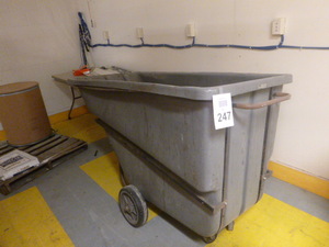 Garbage Tote